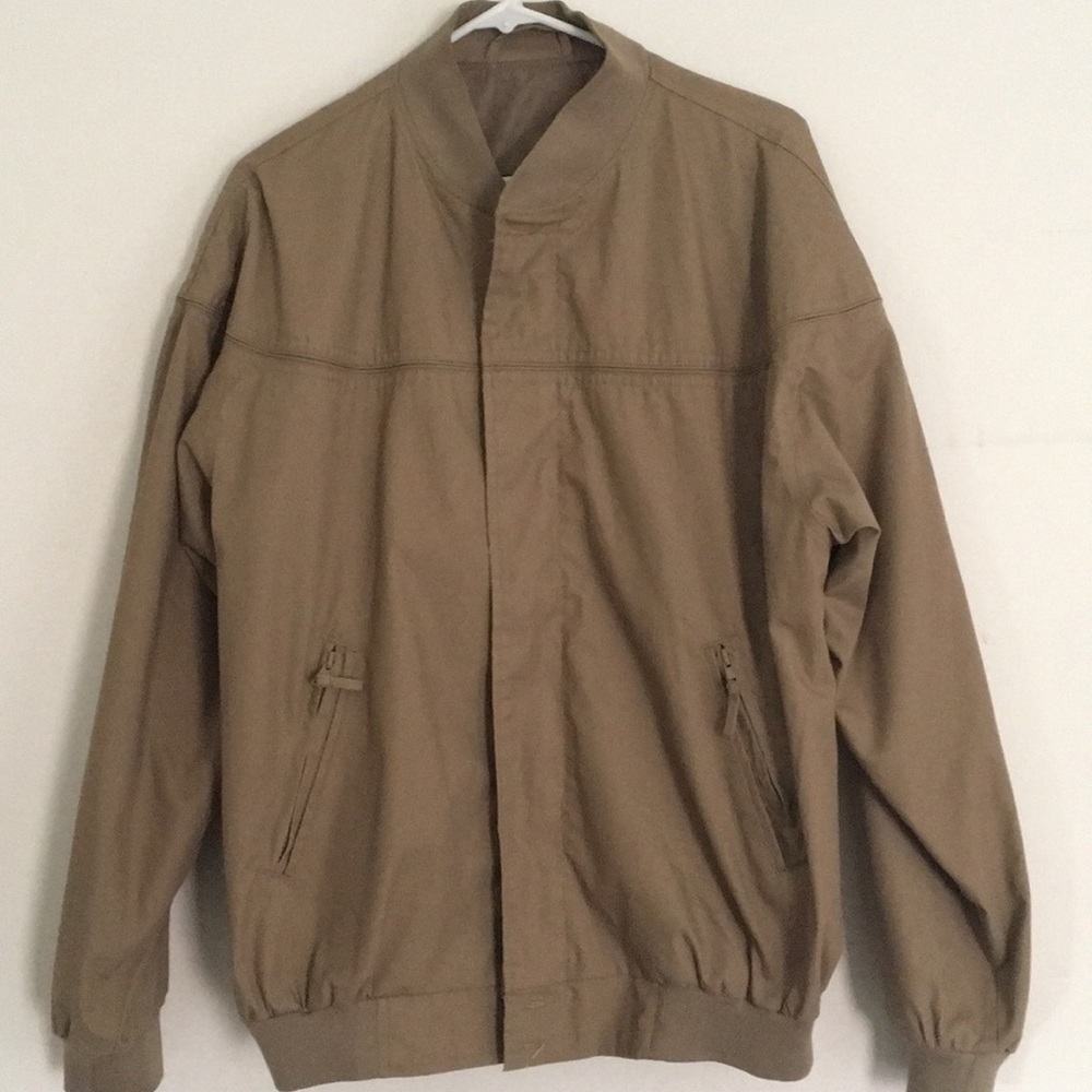 Men’s tan jacket